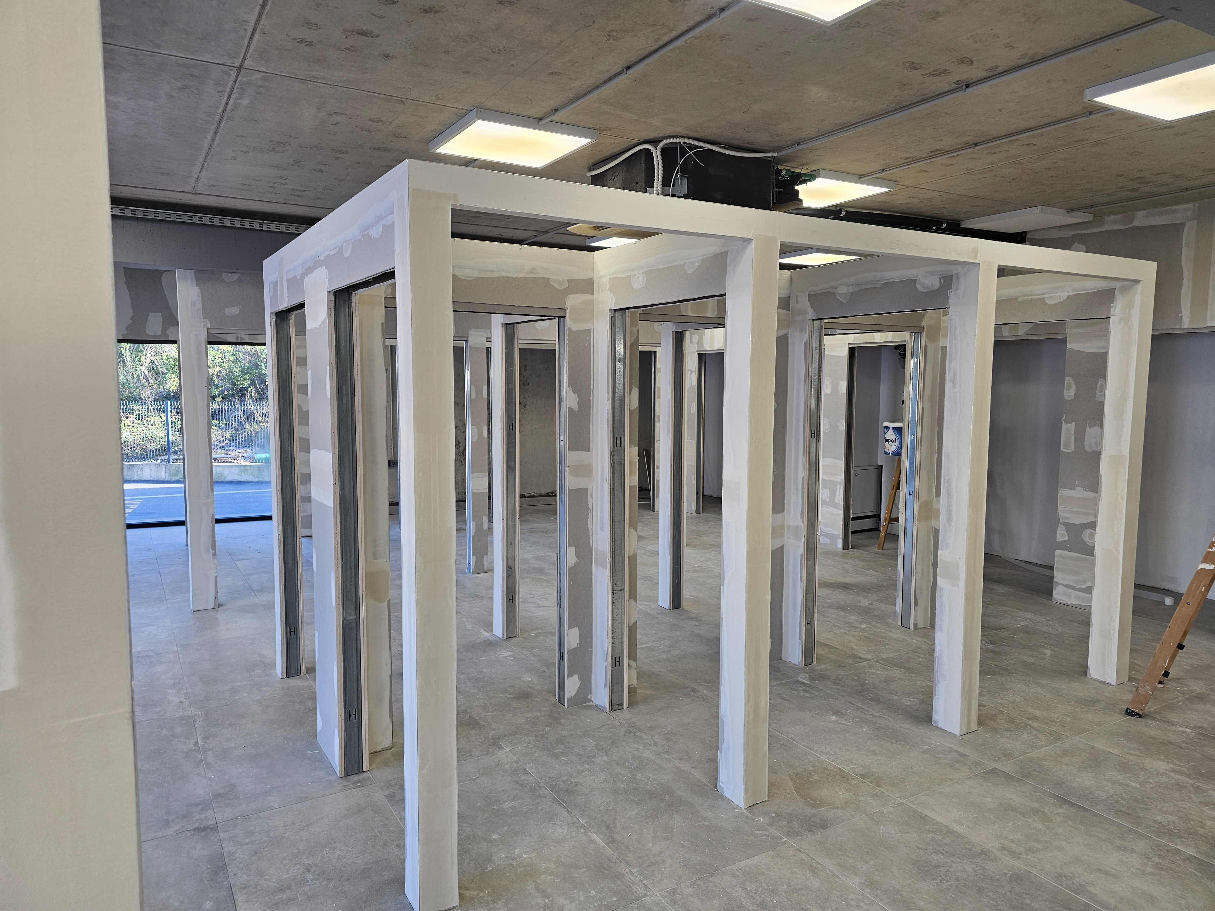 Završeni zidovi nakon li�?enja i bojanja